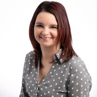 Profile photo of Jennifer Rauzan