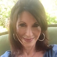 Profile photo of Lynn MacBeth