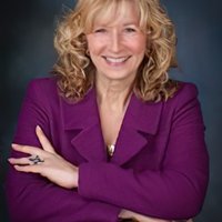 Profile photo of Michelle Reinglass